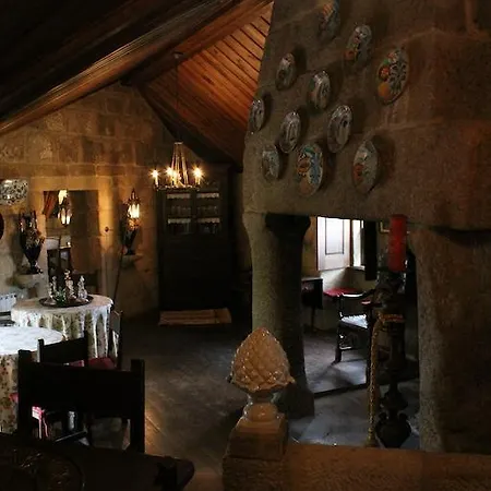 Casa Aido Santo * Pinheiro de Lafões